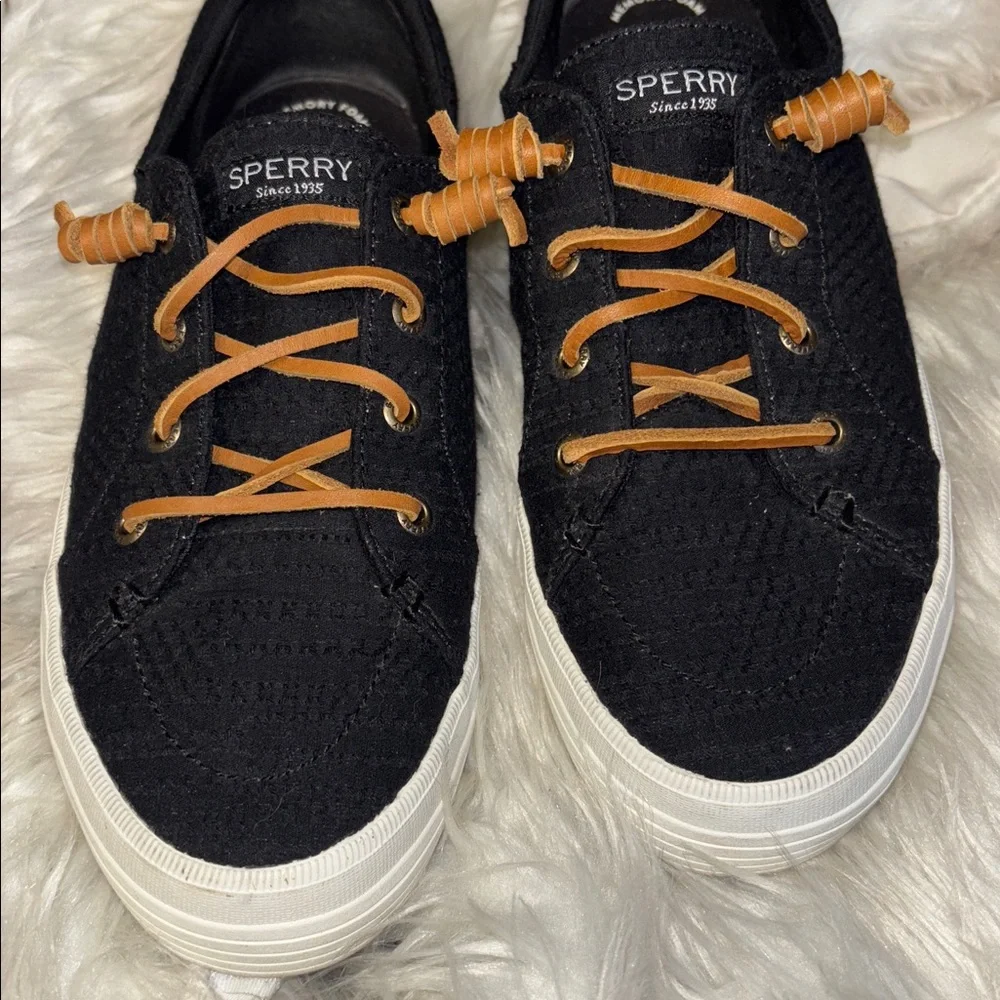 Sperry Preppy Black Canvas Crest Sneakers Tennis Shoes Tan Rawhide Laces Size 8 - Picture 2 of 8